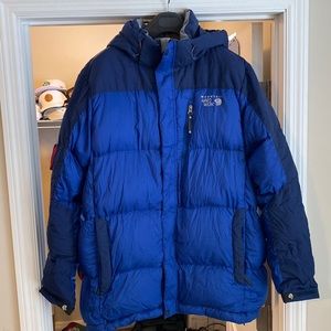 Mountain Hardwear down winter ski jacket. Compacts into small travel bag.